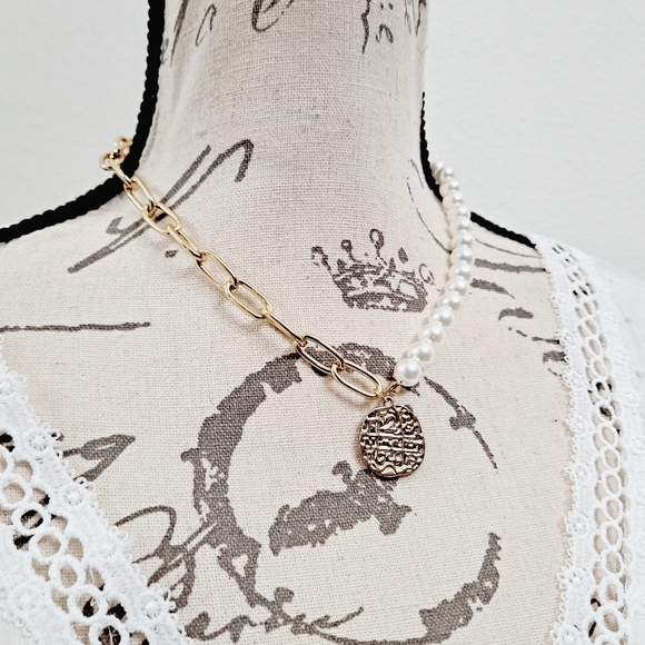 💖 2/$30 faux pearl gold chunky chain link mixed necklace Gold coin pendant - Picture 12 of 16